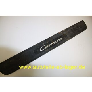 Porsche Einstiegsleiste Kunststoff unbeleuchtet schwarz Schriftzug "Carrera" silber gebraucht 99655130300A03 #K8346